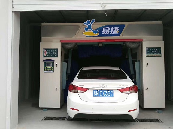 往復(fù)式洗車機(jī)8